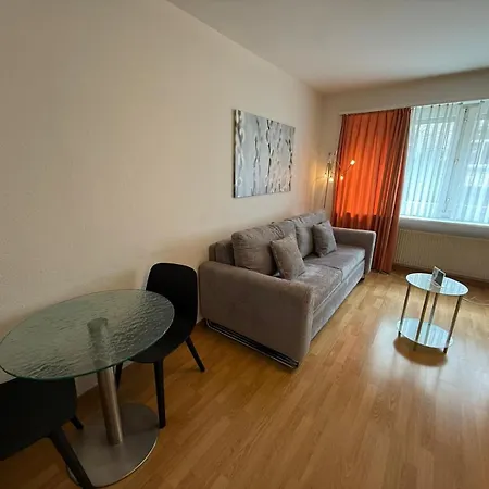 1br Flat In The Center - Crown 3 *