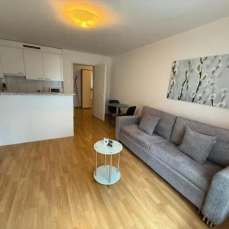 1br Flat In The Center - Crown 3 *