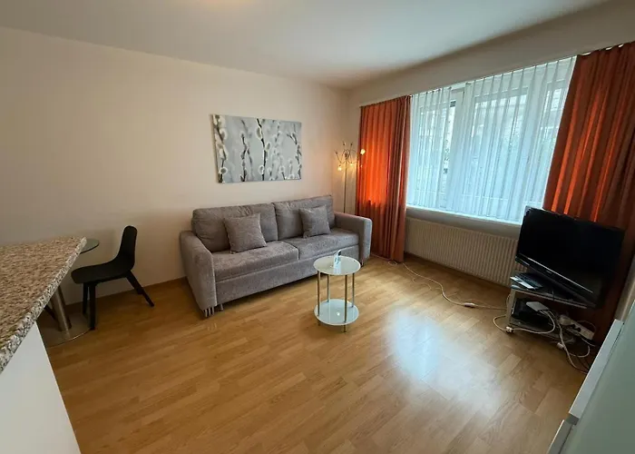 Апартаменты 1br Flat In The Center - Crown 3