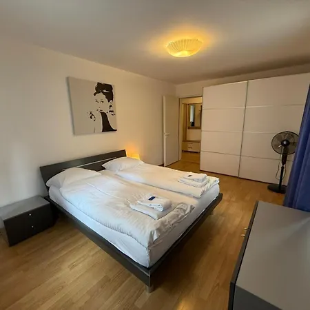 1br Flat In The Center - Crown 3